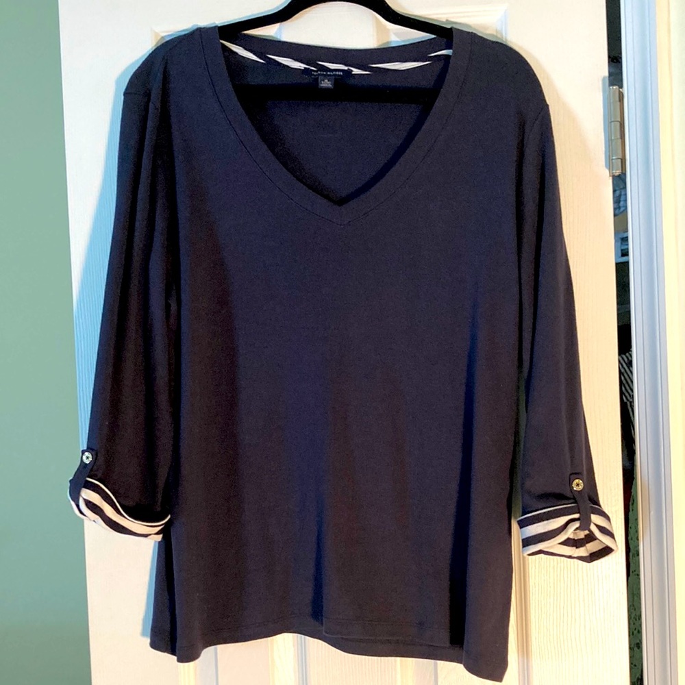 NWOT Beautiful, navy Tommy Hilfiger 100% cotton sweater